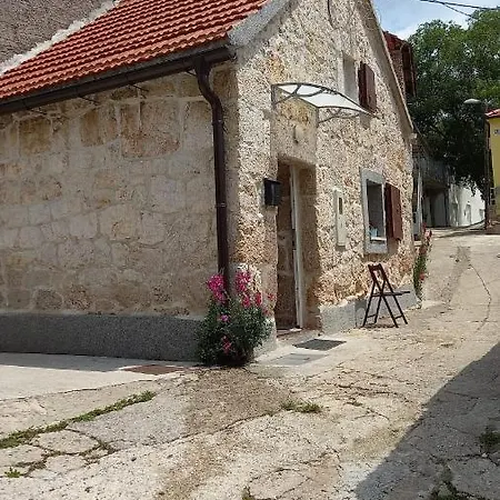 Niki, Medov Dolac - *